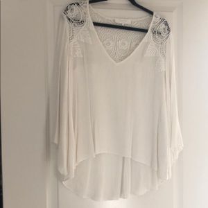 ASTR Flowey High Low Crochet Top